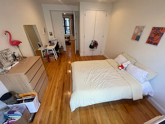 Rented by PMG Real Estate  | media 37