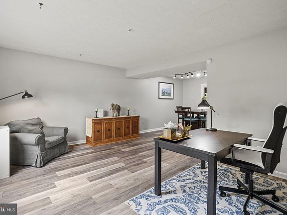 2nd image of 10 Lennon Ct