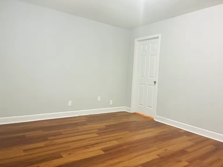 604 Park Ave — Photo 20