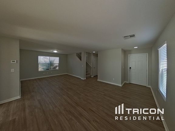 2nd image of 5613 Heinrick Ct