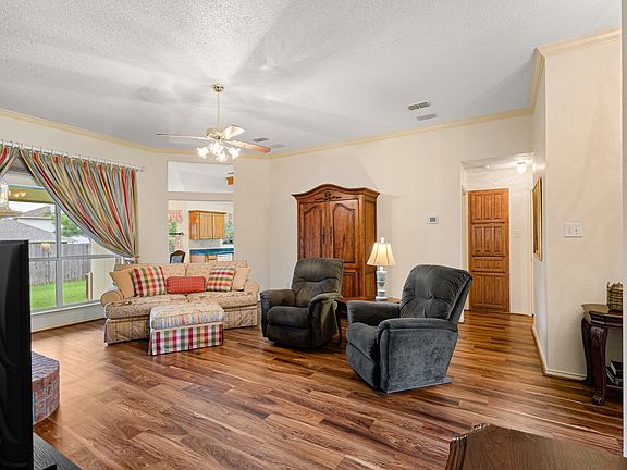 5th image of 620 Troxell Blvd