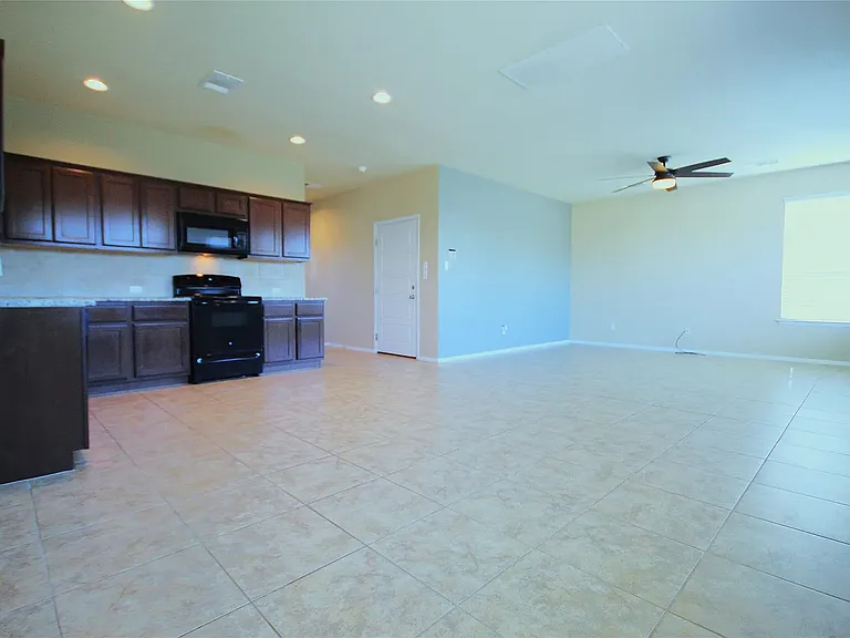 116 Four Star Dr — Photo 5