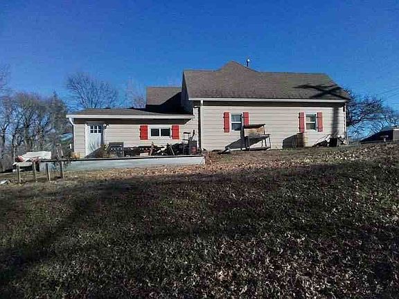 3rd image of 721 W Mason St