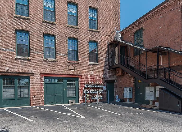 532 Kinsley Ave #110 — Photo 45