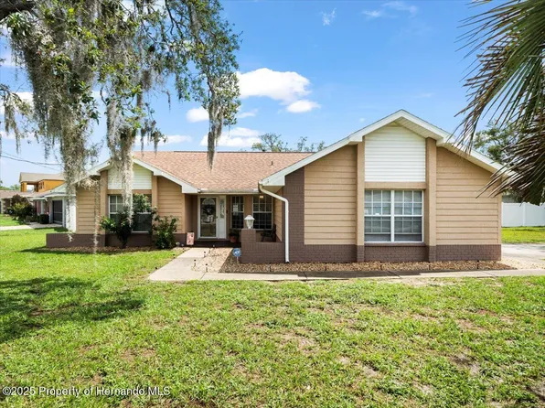 14185 Barlington St, Spring Hill, FL 34609