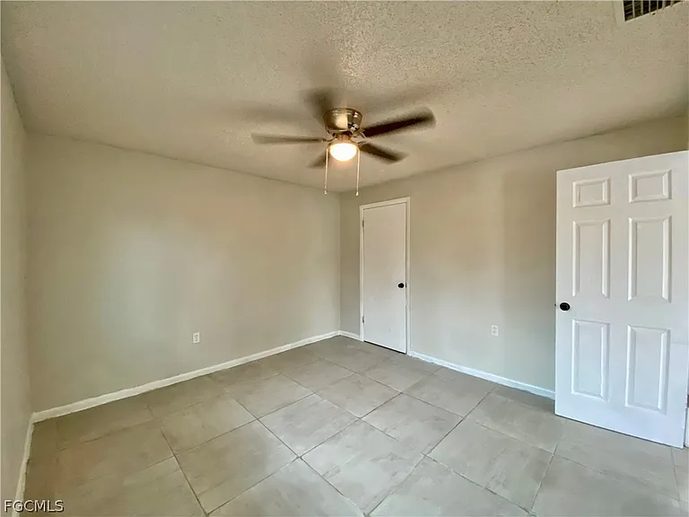 1534 Oak Dr — Photo 8
