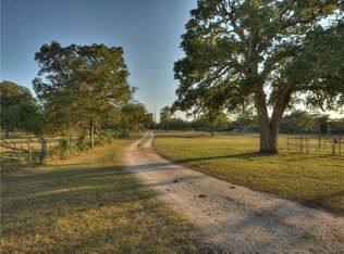 194 Willy Rd, Bastrop, TX 78602