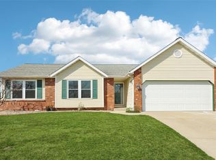 73 Oakbrooke, Troy, IL 62294