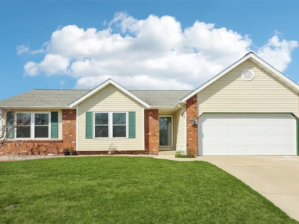 73 Oakbrooke, Troy, IL 62294