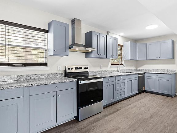 5th image of 3550 Red Oak Ln