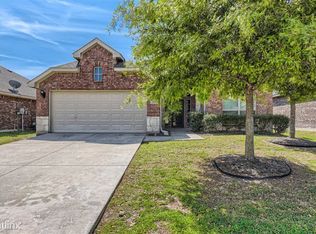220 Range Rd, Waxahachie, TX 75165