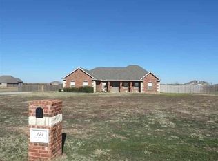 272 SW Deyo Landing Way, Cache, OK 73527