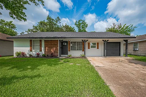 2112 Walnut Ln Photo 1 2112 Walnut Ln Photo 1