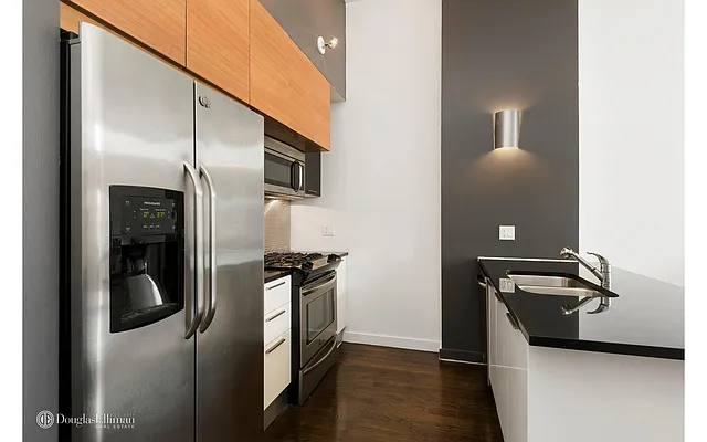 Rented by Douglas Elliman | media 22