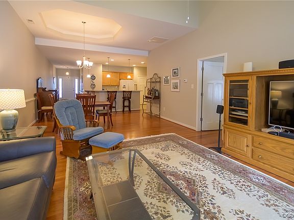 4th image of 7757 Marshall Arch Dr