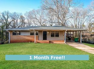 988 Juniper Cir, Forest Park, GA 30297