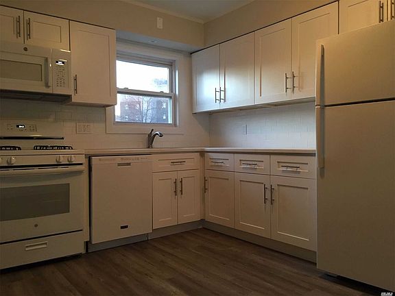 4th image of 73 Elizabeth St