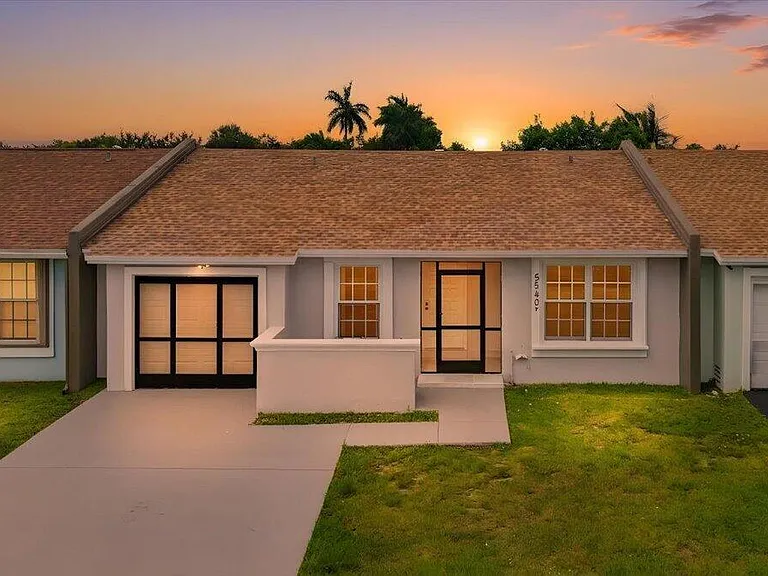 5540 Lakewood Cir S #F — Photo 48