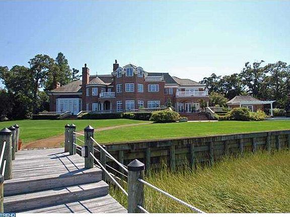 3rd image of 8 Navesink Ave