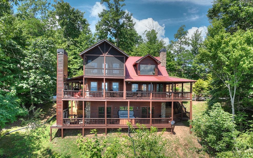 332 Deer Crest Overlook, Blue Ridge, GA 30513 | Zillow