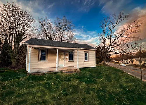 2125 Dupuy Rd Photo 1