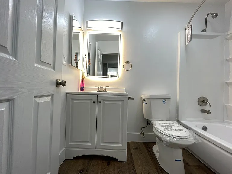 20353 Saticoy St — Photo 66