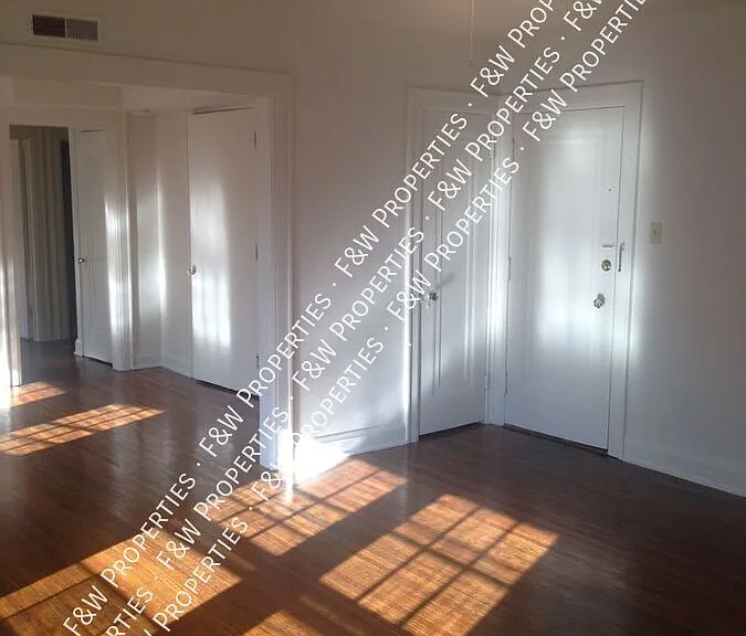 1544 E Broad St #305 — Photo 6