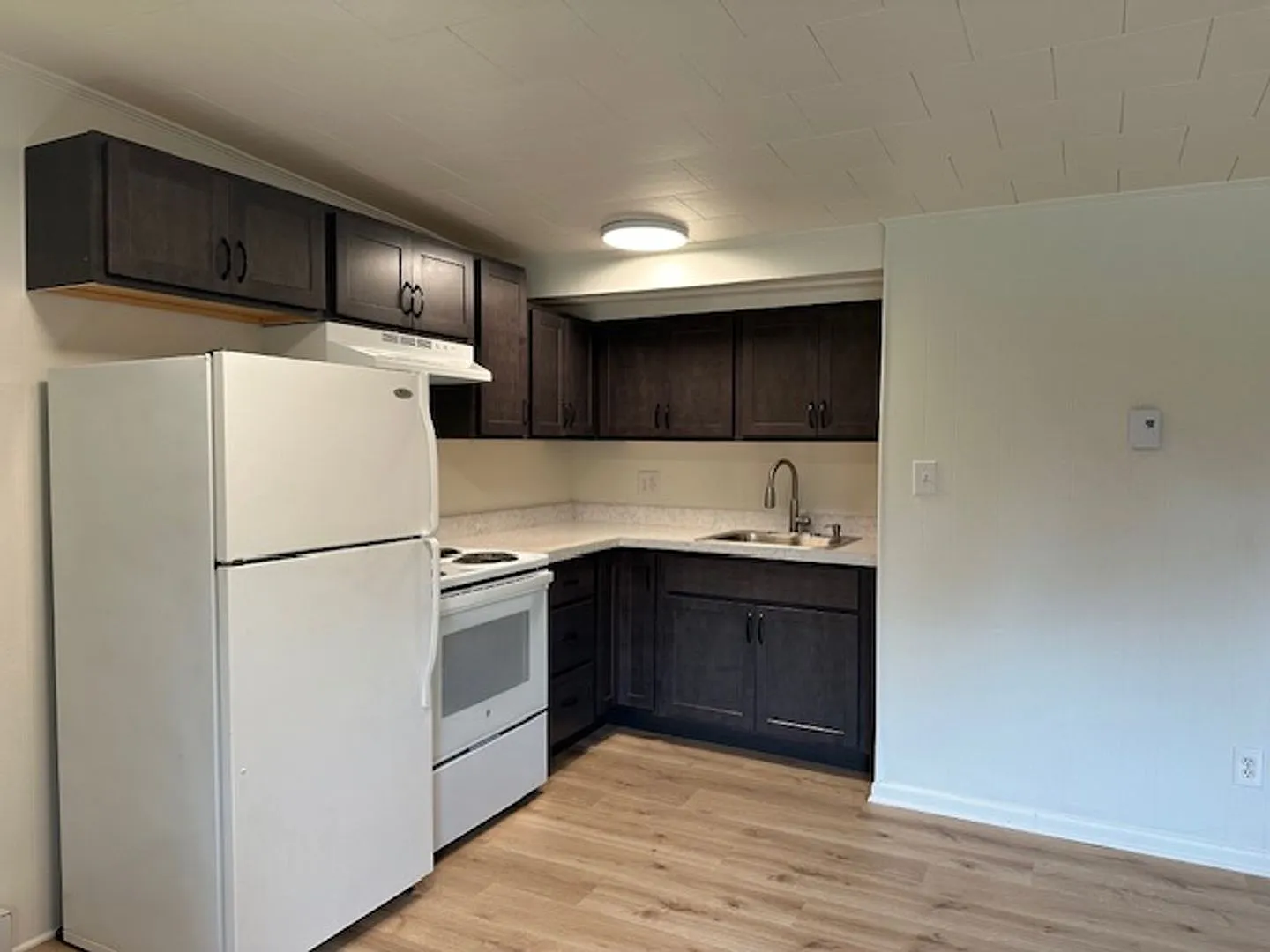 605 E Canal Rd — Photo 4
