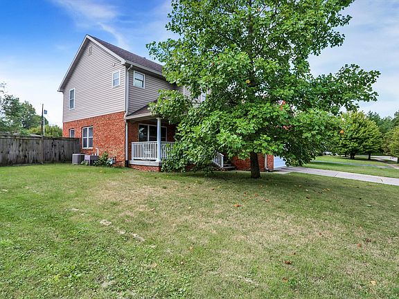 3rd image of 3203 Saint Charles Pl
