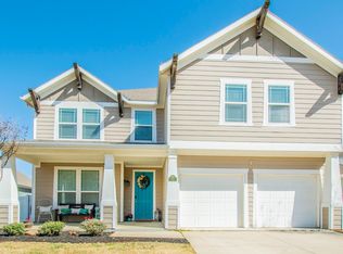 9125 Cranston Ct, Aubrey, TX 76227