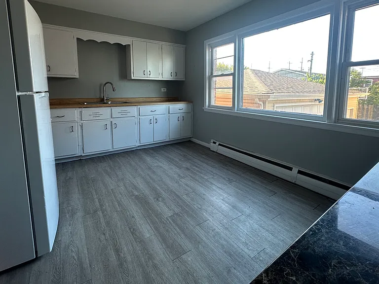 2072 N 17th Ave #3 — Photo 4