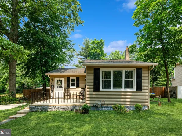47 E 8th Ave, Pine Hill, NJ 08021