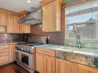 76 Taft Ave #2, Newton, MA 02465