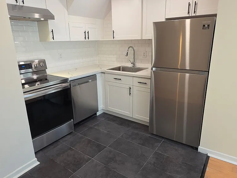 71 Front St E #411 — Photo 17