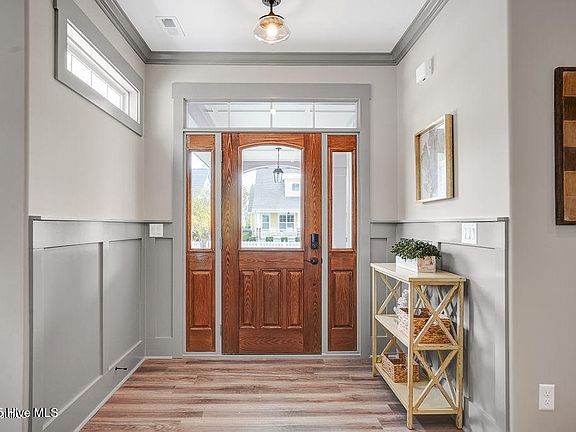 4th image of 1057 Sandy Grove Pl