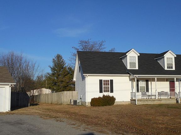 3rd image of 2021 Holbeach Dr