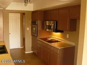 3rd image of 4101 W Hayward Ave