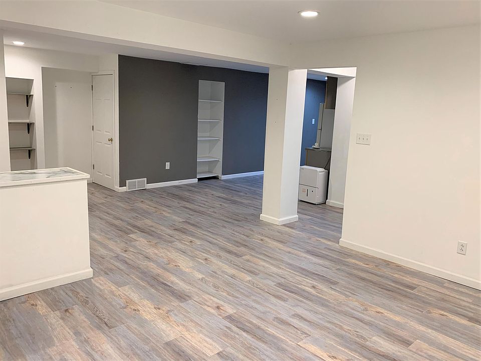 1st image of 4521 Rushmore Dr NE #E