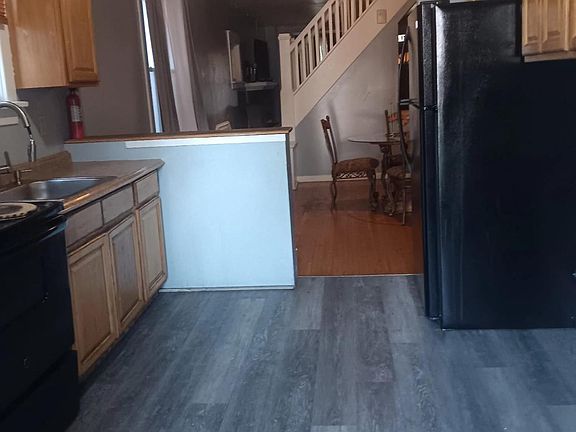 5th image of 1121 N 15th St