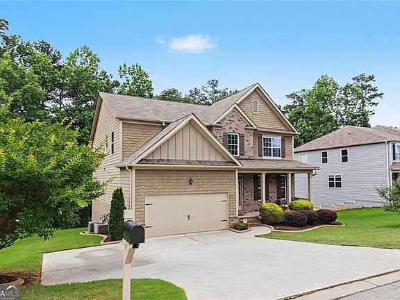 2nd image of 116 Fountain Oak
