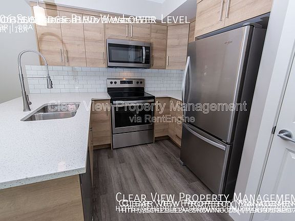2nd image of 106 Sunridge Blvd W