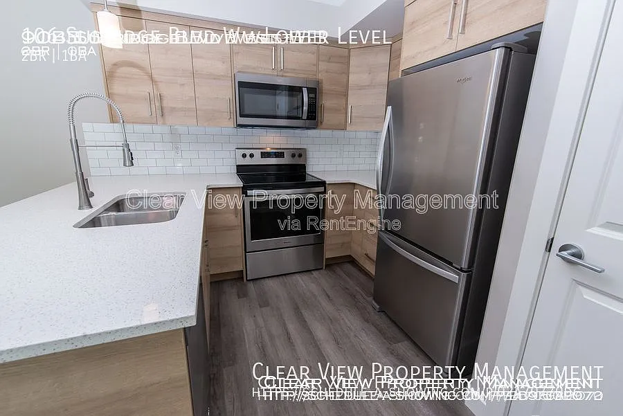 Building Photo - 106 Sunridge Blvd W #2