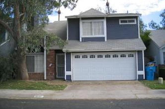 1st image of 409 W Renee Dr