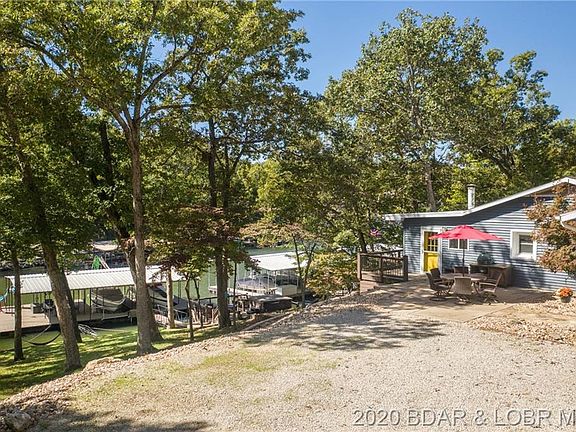 2nd image of 88 Bay Oak Ln