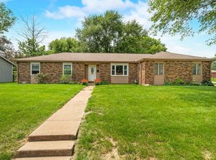 3210 Flintwood Dr, Columbus, IN 47203