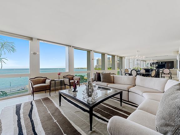 3rd image of 1240 N Lake Shore Dr APT 7A
