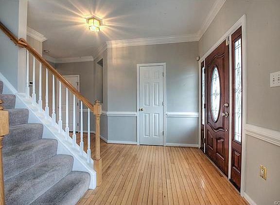 3rd image of 11025 Greenline Ct