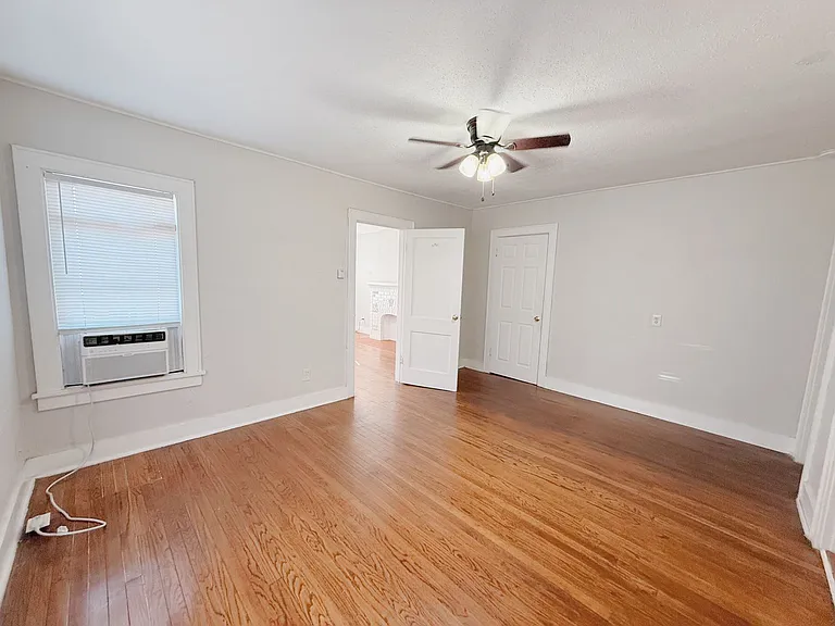 1201 Military Ct — Photo 8