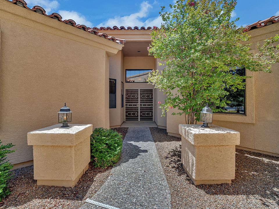 1st image of 3441 N Country Club Vista Pl