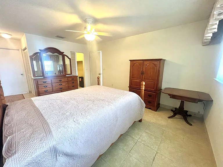 2200 Diana Dr #410 — Photo 8